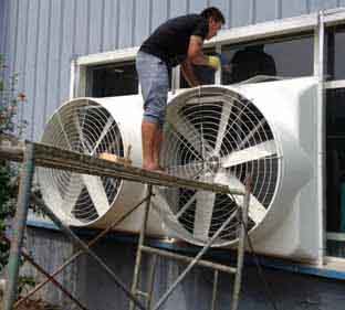 提高管道内的压力