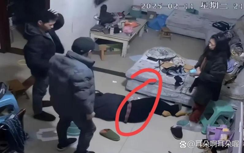 澳门科技大学读研和父母殴打女儿出气与父母殴打女儿出气：用刀刮 吊起来打
